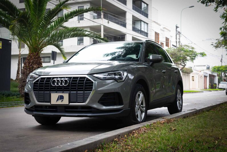 Audi Q3_AutoDealers