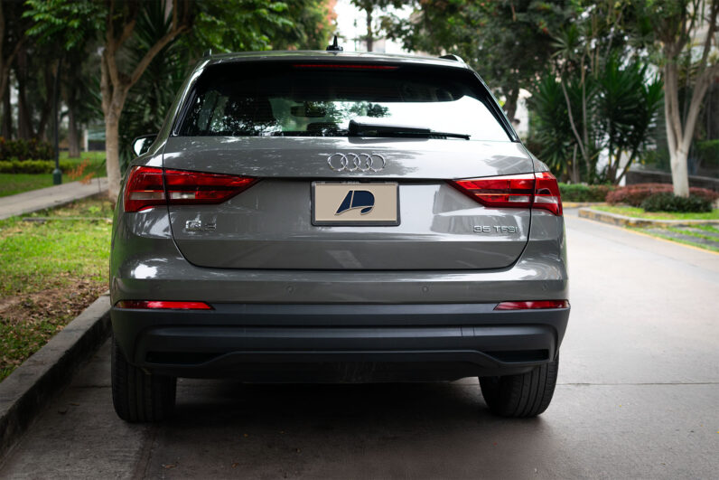 
								Audi Q3 2021 full									