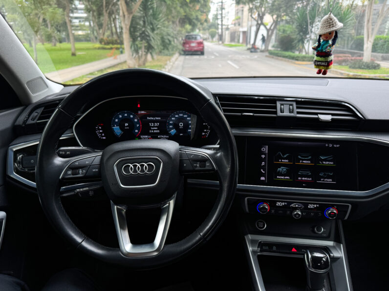 
								Audi Q3 2021 full									
