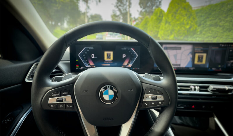 
								BMW 320i 2024 full									